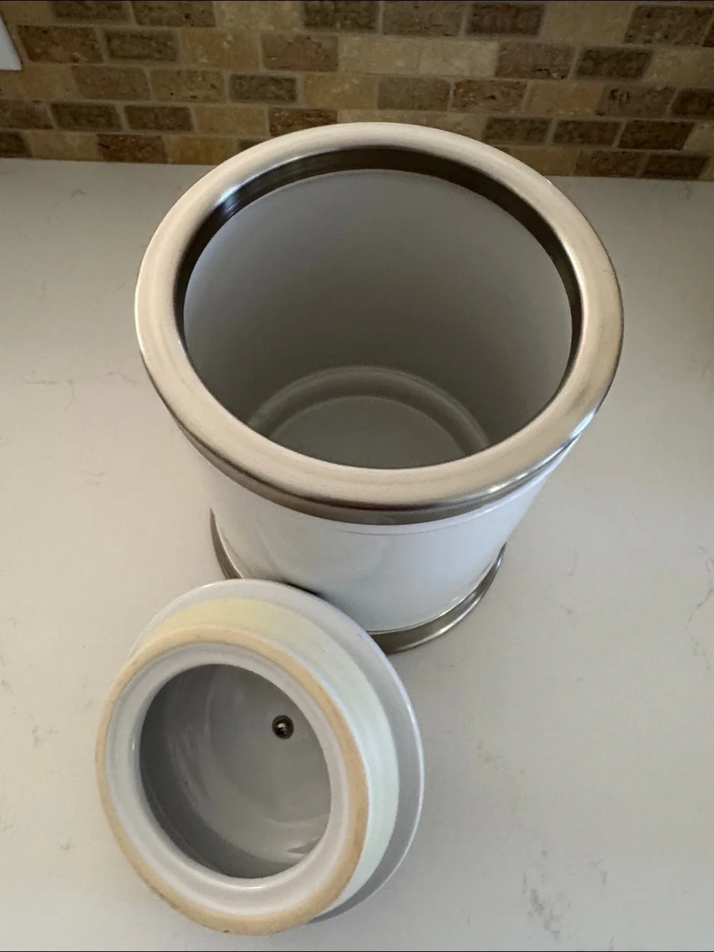 Williams Sonoma White Ceramic Canister Set with Silver Accents Set of 3 NWOT
